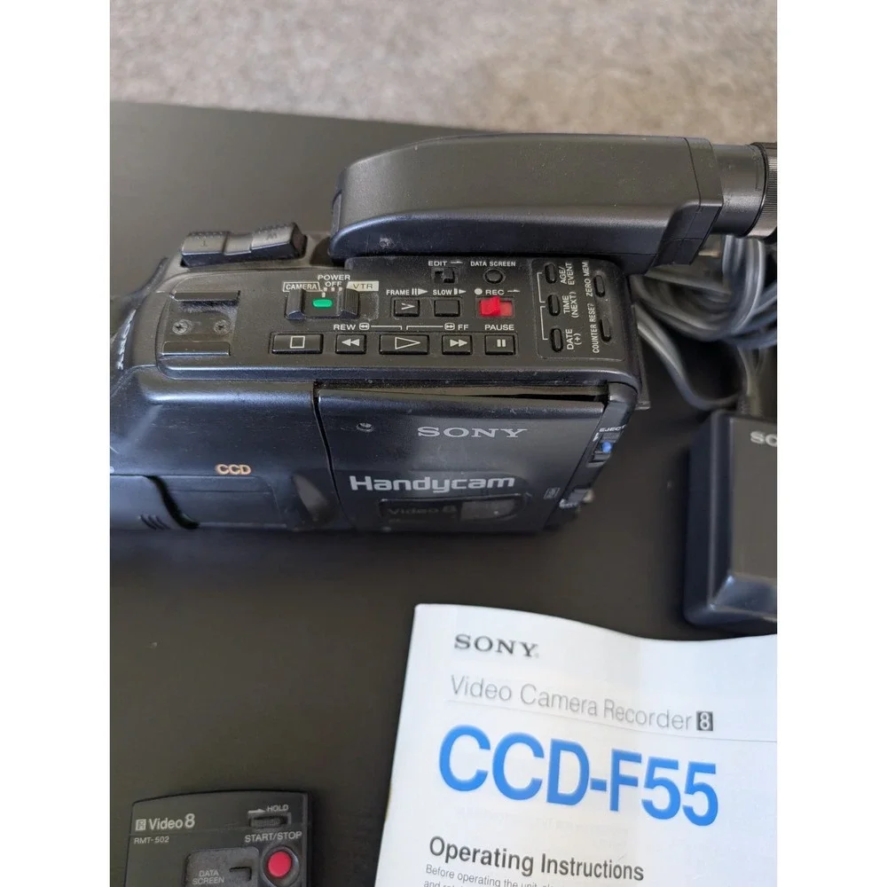 Sony Handycam CCD-F55 Camcorder & Accessories Chargers‎ UNTESTED